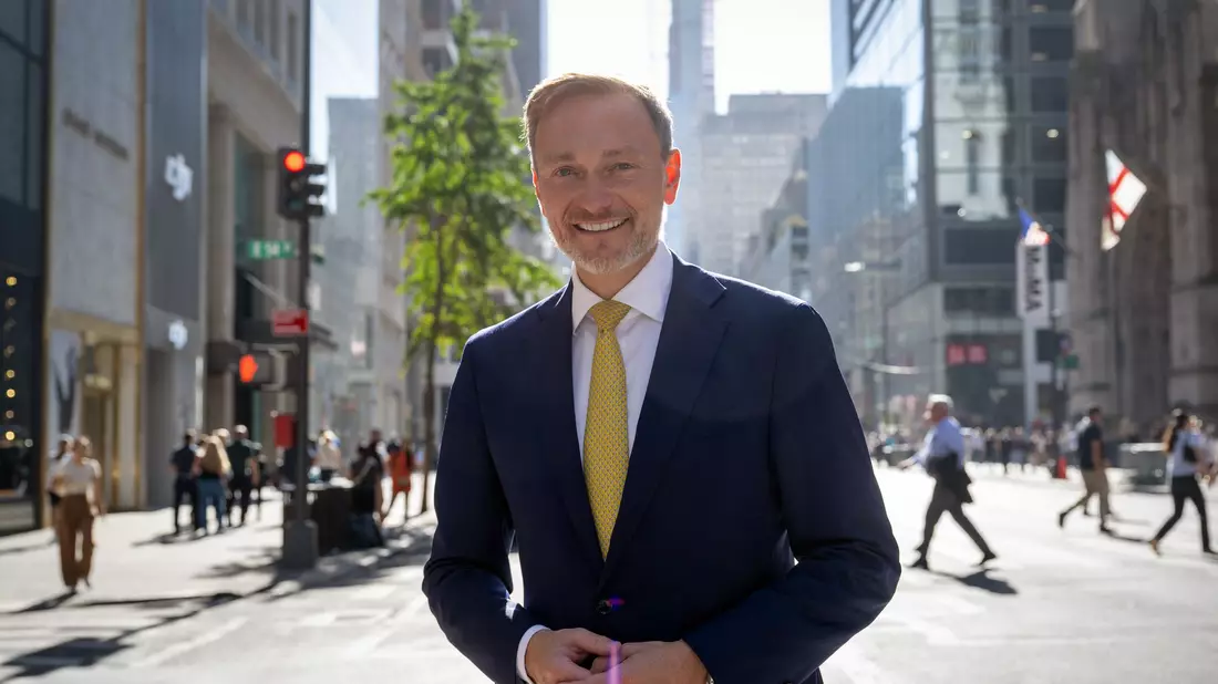 Lindner ist derzeit für Gespräche in den USA. (Archivbild) - Bild: Soeren Stache/dpa