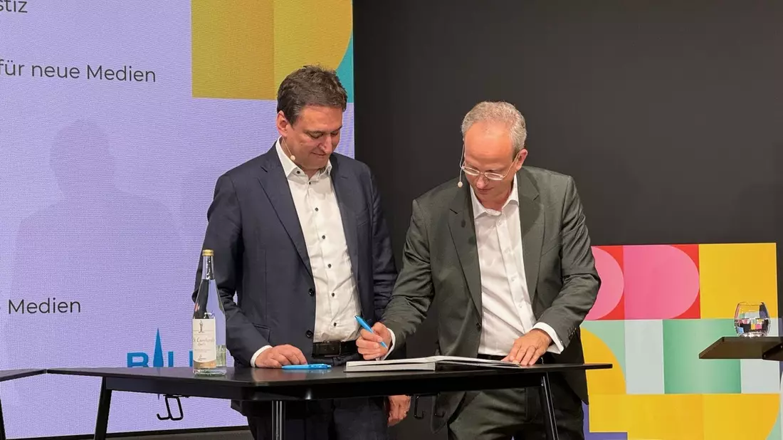 Kampf gegen Hass / Erfolgreiche Initiative Justiz und Medien - konsequent gegen Hass um ein weiteres Jahr verlängert - Bild: presseportal.de