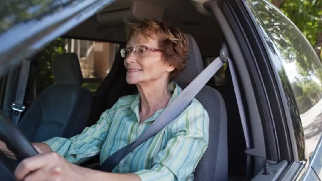 LKA-RP: LKA unterstützt zweite Seniorenmesse in Wolfstein - Verkehrssicherheit für Seniorinnen und Senioren im Fokus - Bild: presseportal.de