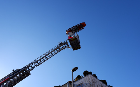 FW Stuttgart: Küchenbrand mit schwerverletzter Person - Foto: presseportal.de