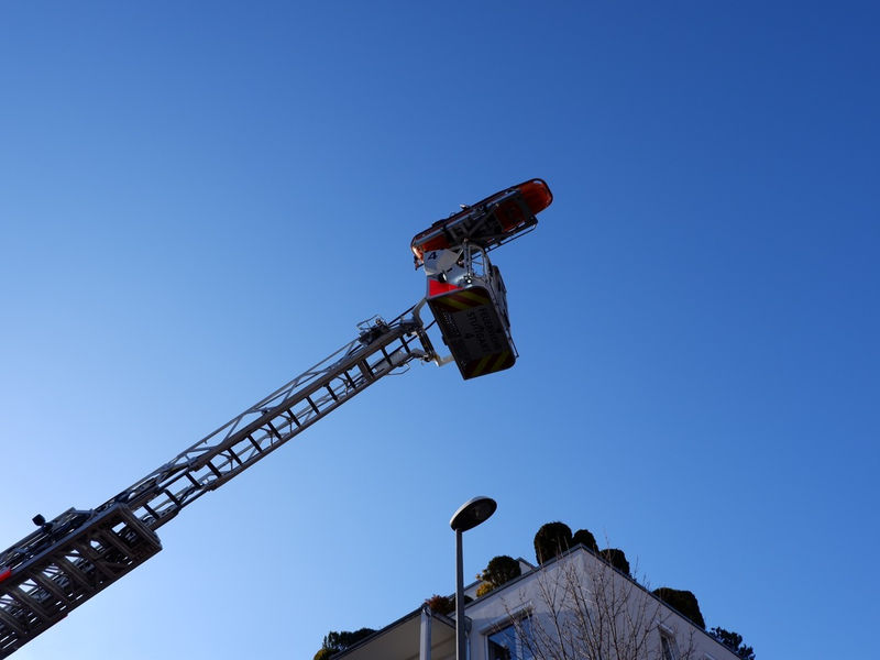 FW Stuttgart: Küchenbrand mit schwerverletzter Person - Foto: presseportal.de