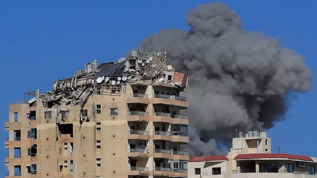 Israel greift weiter die Hisbollah im Libanon an.  - Bild: Mohammad Zaatari/AP