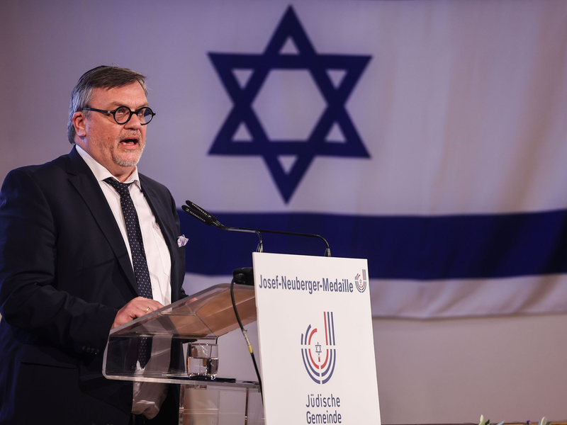 Hape Kerkeling sprach jetzt darüber, dass er im Anschluss an die Veranstaltung bei der jüdischen Gemeinde in Düsseldorf «unvorstellbare Anfeindungen» erhielt (Archivbild). - Foto: Oliver Berg/dpa