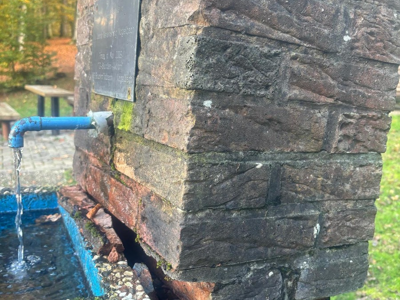 POL-PDKL: Brunnen Vogelquelle beschädigt - Foto: presseportal.de