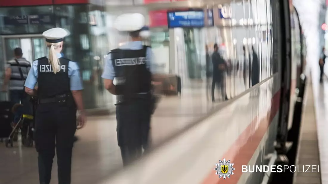 Bundespolizeidirektion München: Ohne Ticket und mit geklautem Roller / 36-Jähriger sammelt Straftaten - Bild: presseportal.de
