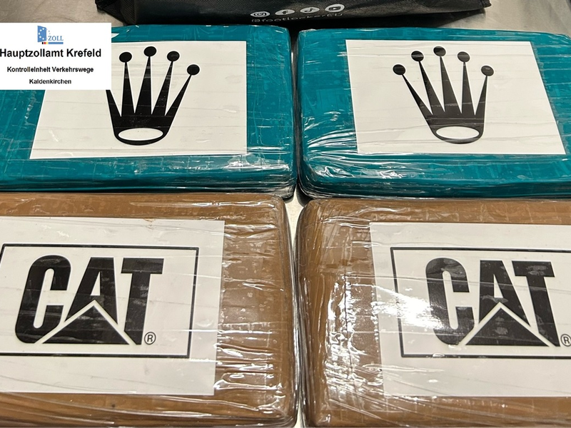 HZA-KR: Krefelder Zoll stoppt Drogenschmuggler mit 4 Kilogramm Kokain auf der Autobahn 61 - Foto: presseportal.de