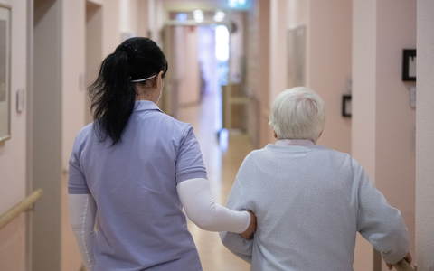 Nach Ansicht von Sozialwissenschaftlern sind die HĂŒrden fĂŒr ukrainische GeflĂŒchtete bei der Jobsuche teils zu hoch (Symbolbild). - Foto: Sebastian Gollnow/dpa Nach Ansicht von Sozialwissenschaftlern sind die HĂŒrden fĂŒr ukrainische GeflĂŒchtete bei der Jobsuche teils zu hoch (Symbolbild). - Foto: Sebastian Gollnow/dpa