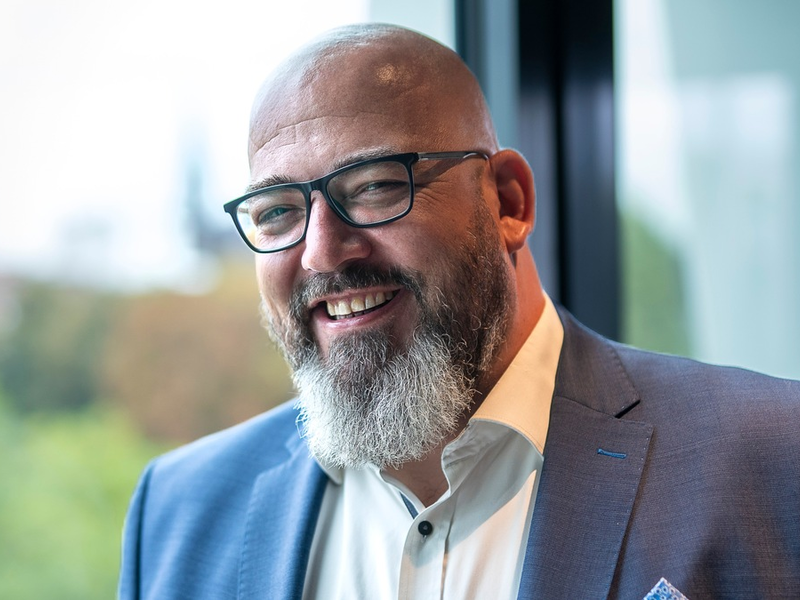 Sicherheitsdienstleistungen richtig ausschreiben: Sascha Luike von LL Consulting unterstützt Vergabestellen bei der Suche nach dem passenden Sicherheitsdienst - Foto: presseportal.de