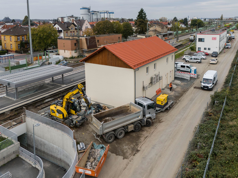 Die Riedbahn ist die erste sanierte Strecke im Rahmen der sogenannten Generalsanierung. (Archivbild) - Foto: Andreas Arnold/dpa