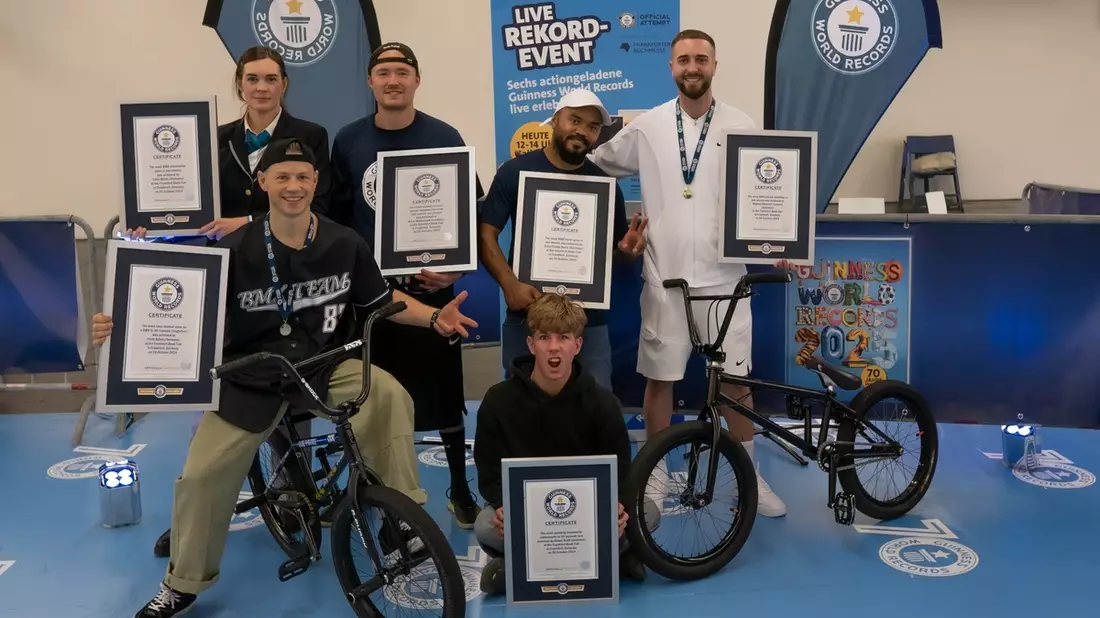 5 junge Athleten holen 6 neue Guinness-Weltrekorde an einem Tag nach Deutschland / 6 neue Guinness-Weltrekorde und starke Statements für Zusammenhalt, Freundschaft, Toleranz und Selbstvertrauen - Bild: presseportal.de