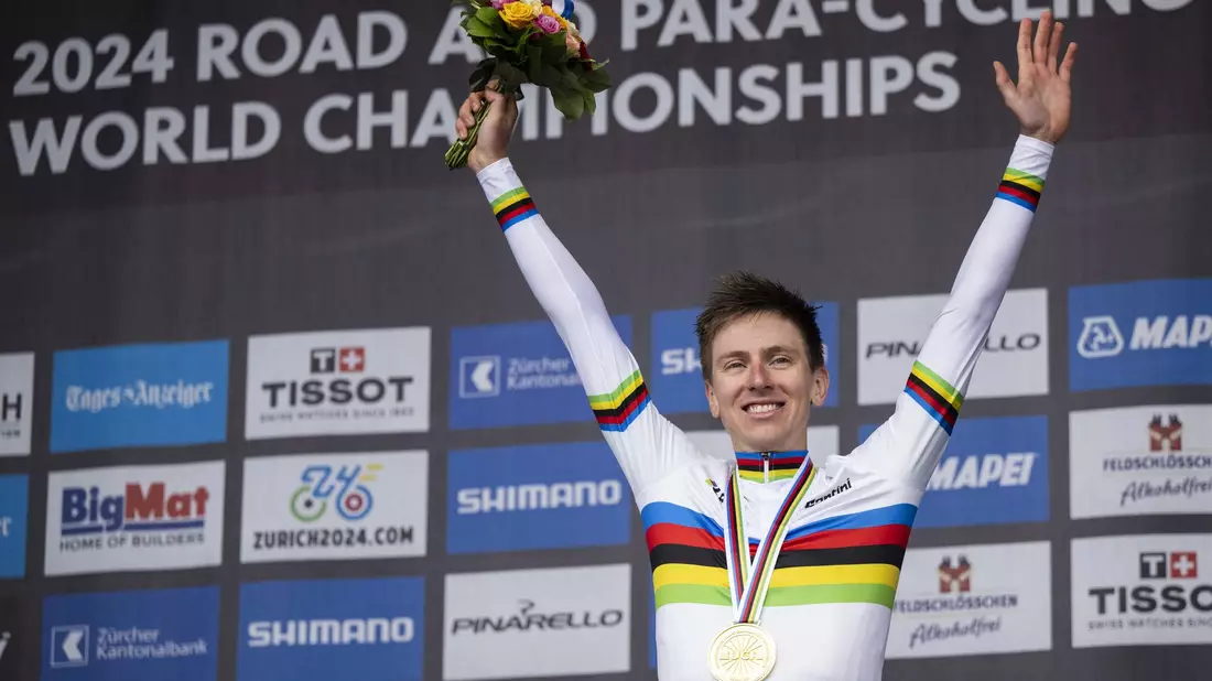 Bleibt dem UAE-Team noch lange erhalten: Rad-Superstar Tadej Pogacar.  - Bild: Ennio Leanza/KEYSTONE/dpa