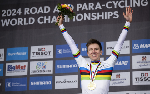 Bleibt dem UAE-Team noch lange erhalten: Rad-Superstar Tadej Pogacar.  - Foto: Ennio Leanza/KEYSTONE/dpa