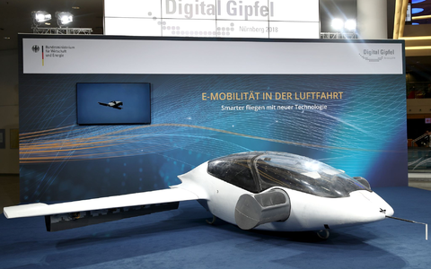 Für den Flugtaxi-Pionier Lilium bleibt kaum noch Zeit für die Suche nach Investoren. - Foto: Daniel Karmann/dpa Für den Flugtaxi-Pionier Lilium bleibt kaum noch Zeit für die Suche nach Investoren. - Foto: Daniel Karmann/dpa