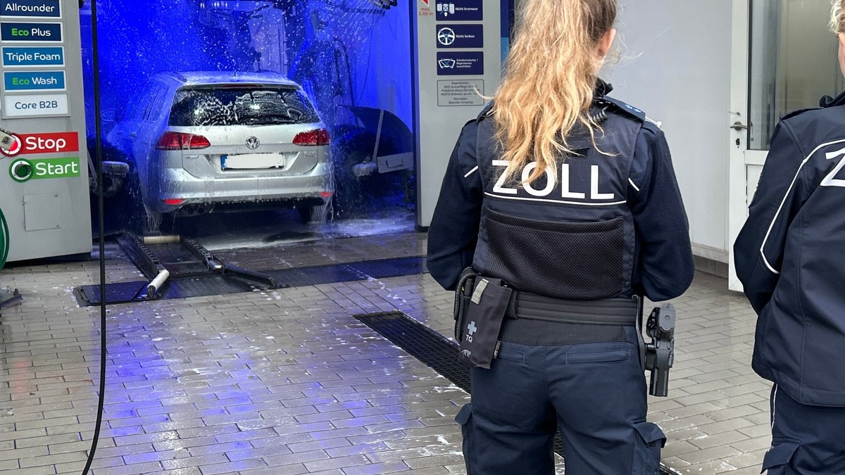 HZA-MS: Hauptzollamt Münster prüft Mindestlohn Münsteraner Zöllner beteiligen sich an europaweiten Aktionstagen - Foto: presseportal.de