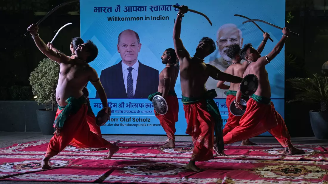 Für Kanzler Scholz ist es bereits der dritte Besuch Indien seit Beginn seiner Amtszeit vor knapp drei Jahren. - Bild: Hannes P. Albert/dpa