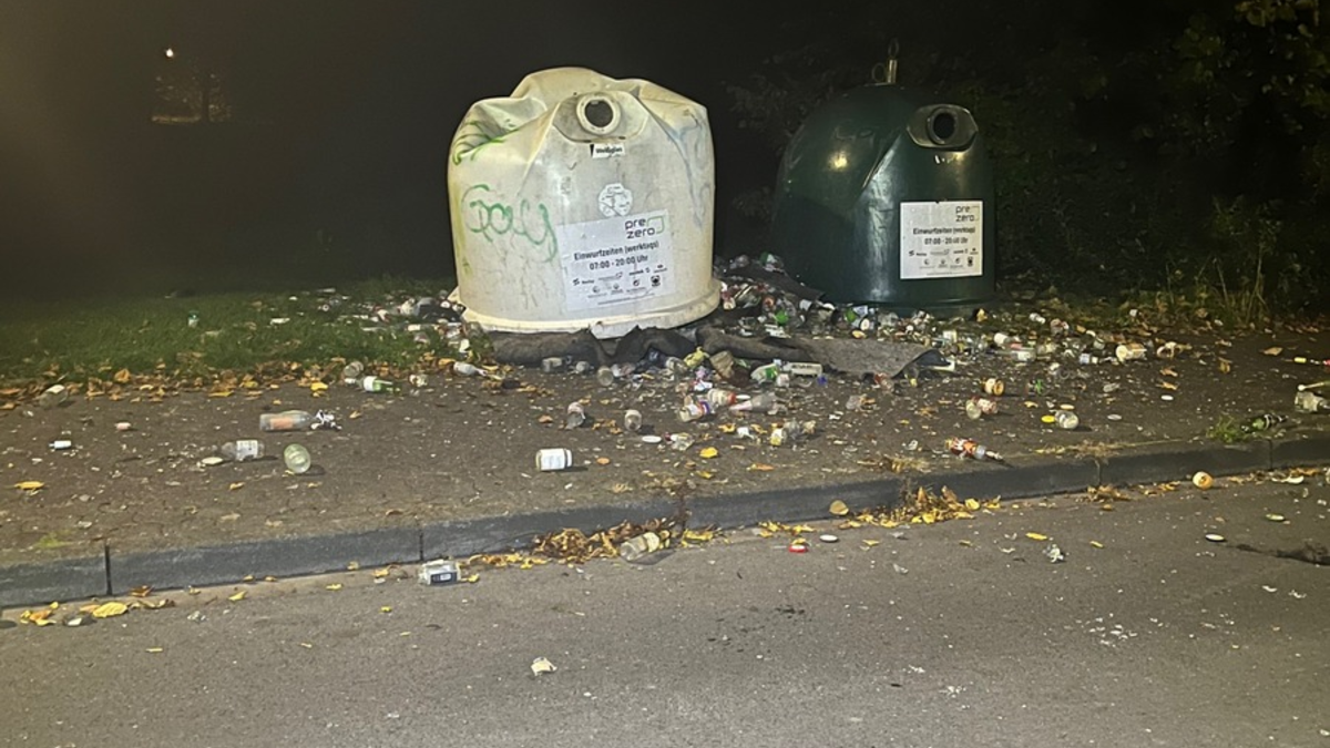 POL-SO: Altglascontainer gesprengt - Foto: presseportal.de
