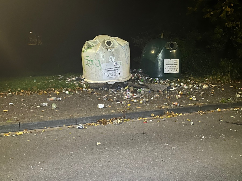 POL-SO: Altglascontainer gesprengt - Foto: presseportal.de