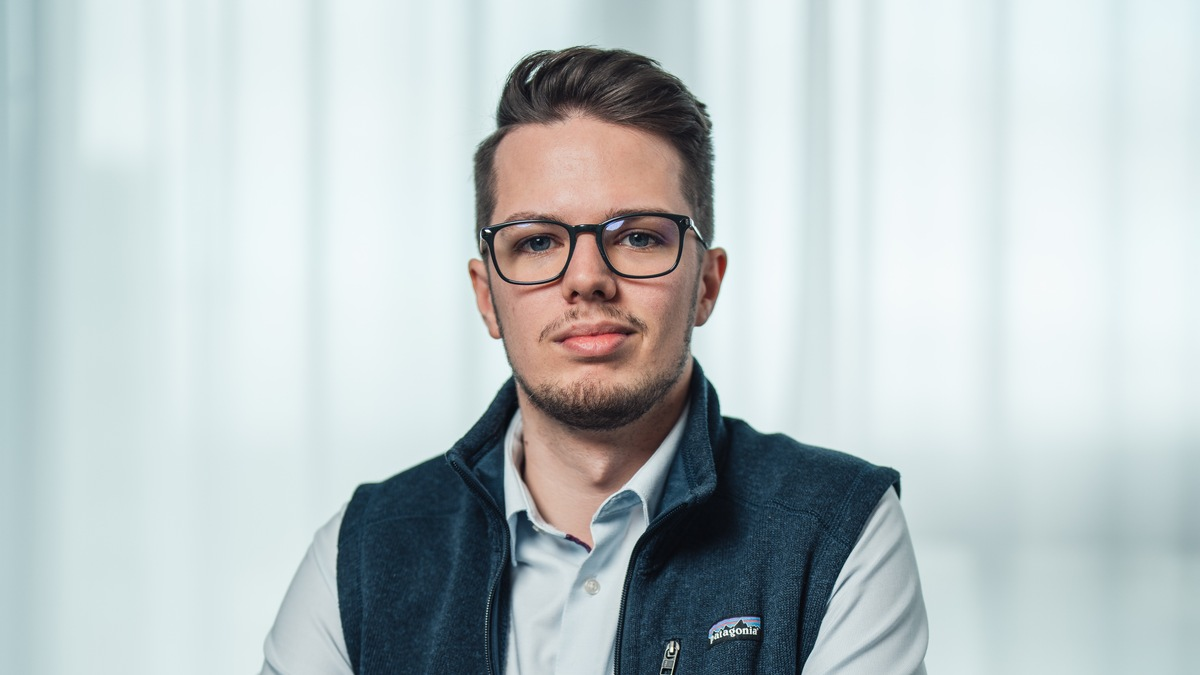 Künstliche Intelligenz in der Kundenbetreuung: So können Berater und Agenturen ihren Betreuungsaufwand mithilfe von einer Funktion deutlich reduzieren - Foto: presseportal.de