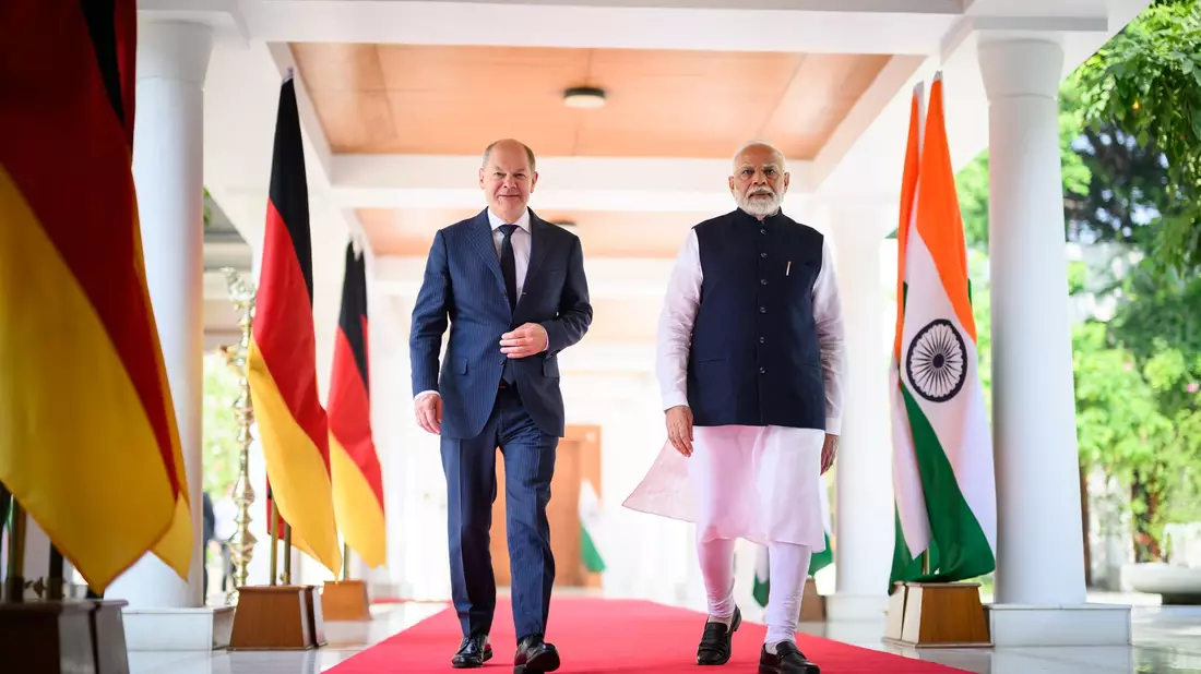 Scholz besucht Indien bereits zum dritten Mal in seiner knapp dreijährigen Amtszeit. - Bild: Marvin Ibo Güngör/Bundesregierung/dpa