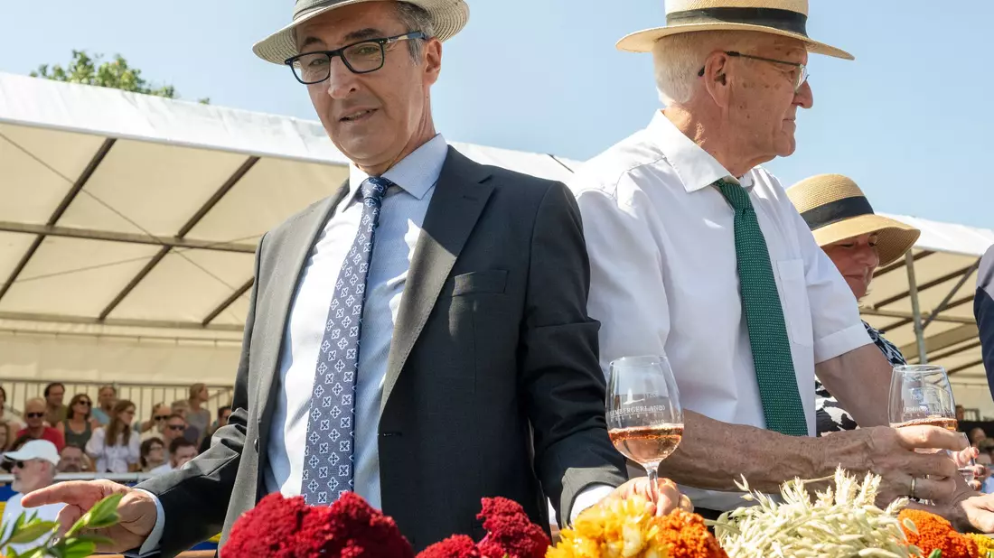 Özdemir ist ähnlich bekannt wie Amtsinhaber Kretschmann. (Archivbild) - Bild: Stefan Puchner/dpa