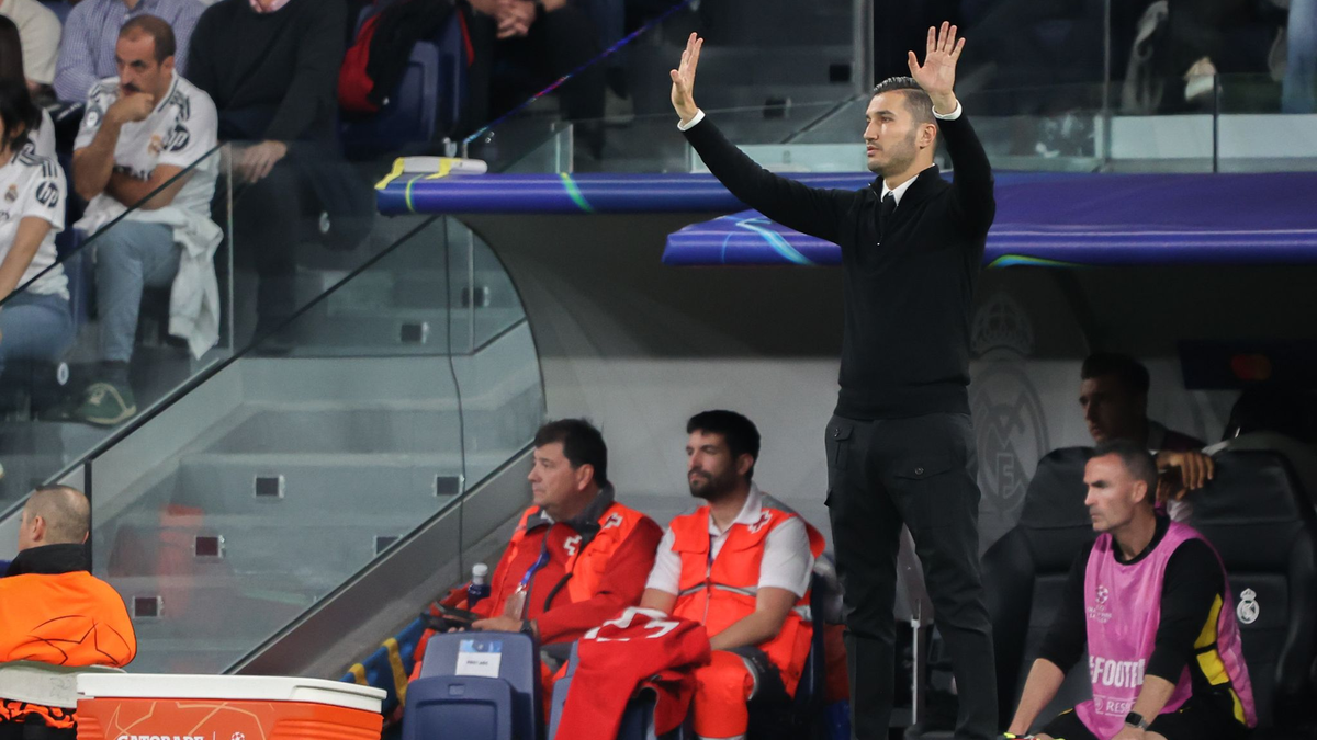 Zeigt sich selbstkritisch: Dortmund-Trainer Nuri Sahin. - Foto: David Canales/dpa