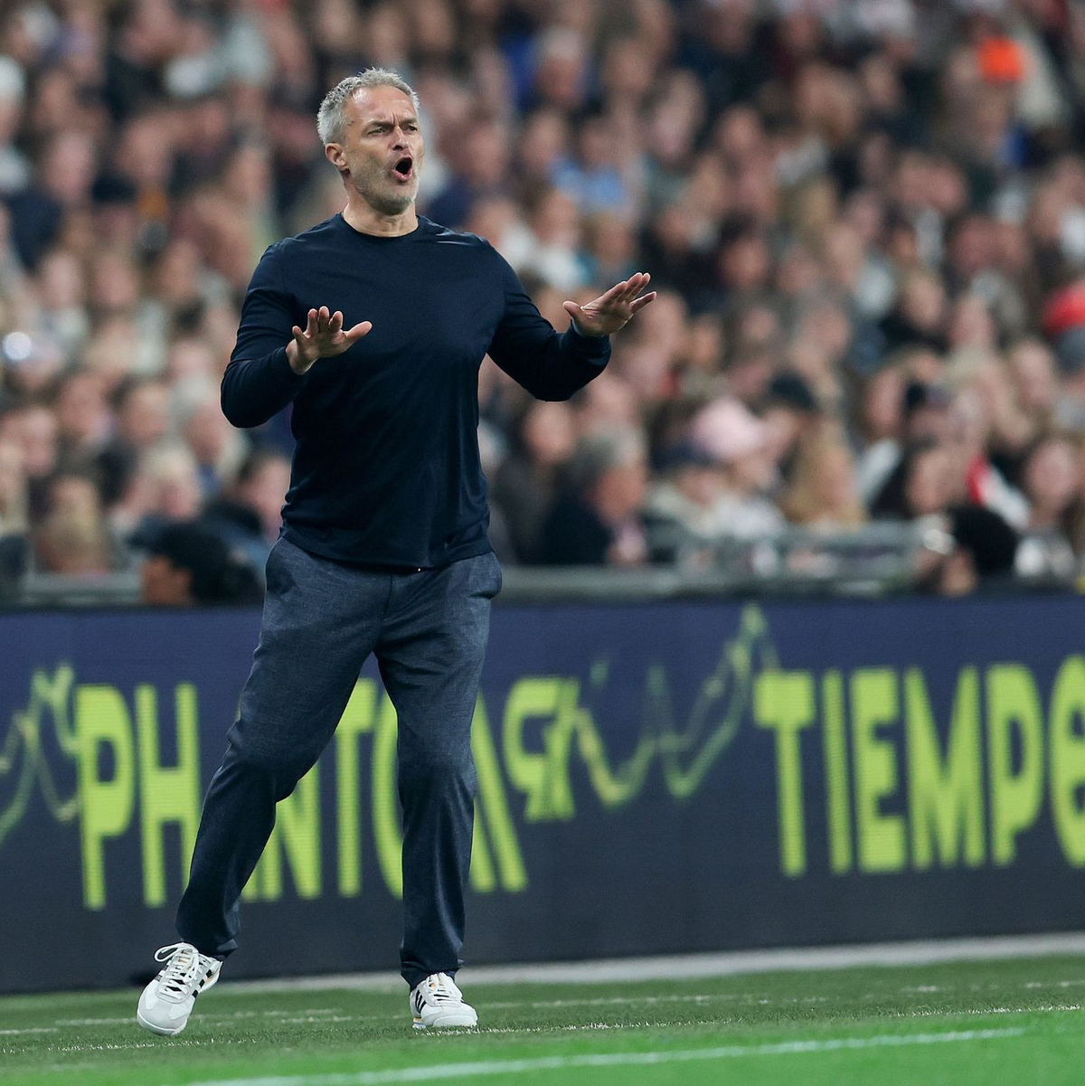 Erfolgreicher Dirigent: Christian Wück startet mit einem Sieben-Tore-Spektakel als Coach der deutschen Fußballerinnen. - Foto: Paul Terry/CSM via ZUMA Press Wire/dpa