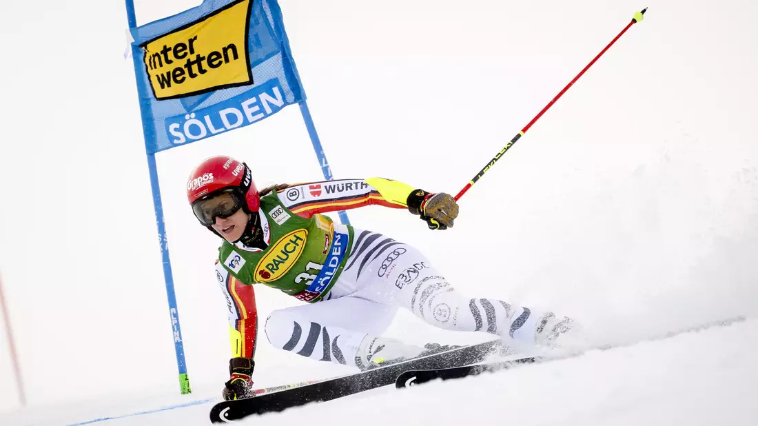 Marcel Hirscher feierte in Sölden sein Comeback im alpinen Ski-Weltcup. - Bild: Jean-Christophe Bott/KEYSTONE/dpa