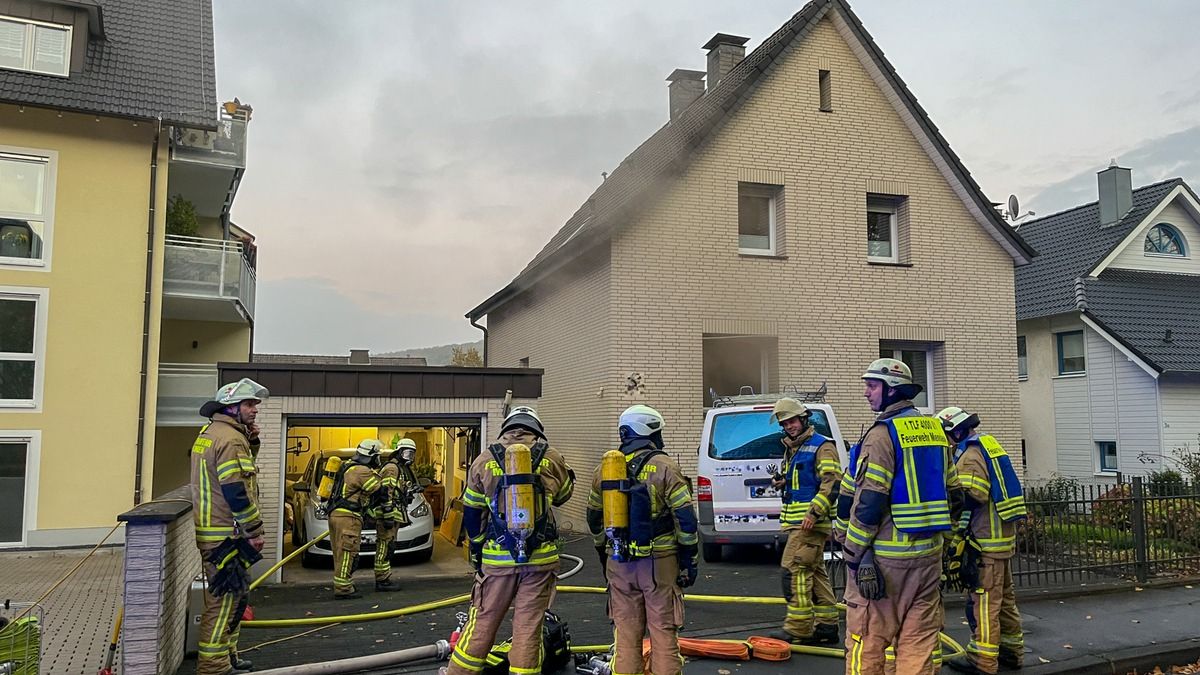 FW Menden: Zimmerbrand in einem Wohnhaus - Foto: presseportal.de