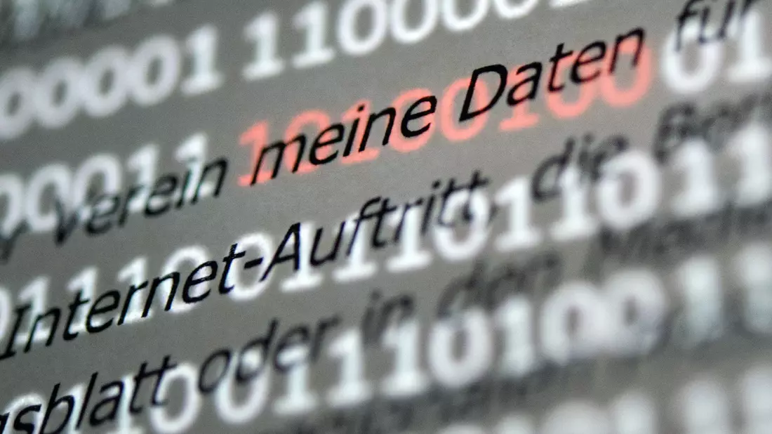Sensible Gesundheitsdaten zentral gespeichert - das wirft auch Fragen nach Datenschutz und Missbrauchsmöglichkeiten auf. (Symbolbild) - Bild: Sebastian Gollnow/dpa