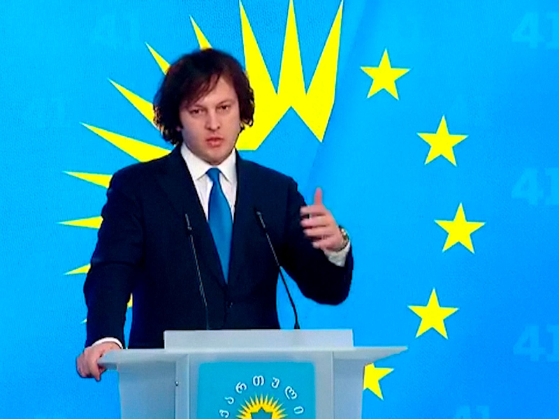 Ungeachtet von Fälschungsvorwürfen nennt Ministerpräsident Irakli Kobachidse die Wahl einen Vertrauensbeweis. - Foto: Uncredited/Georgian Dream Party/AP/dpa