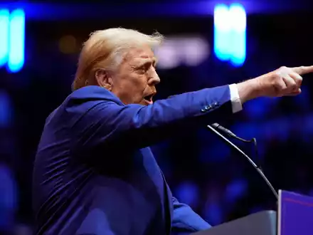 Donald Trump hat bei einer Wahlkampfveranstaltung im Madison Square Garden in New York um Stimmen geworben. - Foto: Alex Brandon/AP/dpa