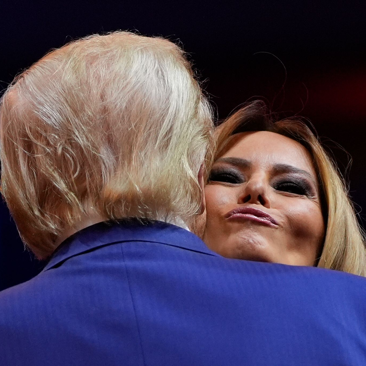 Seltener Auftritt: Auch Melania Trump unterstützte ihren Mann in New York. - Foto: Julia Demaree Nikhinson/AP/dpa