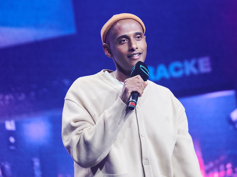 Wird Bambi-Preisträger: Teddy Teclebrhan. - Foto: Annette Riedl/dpa