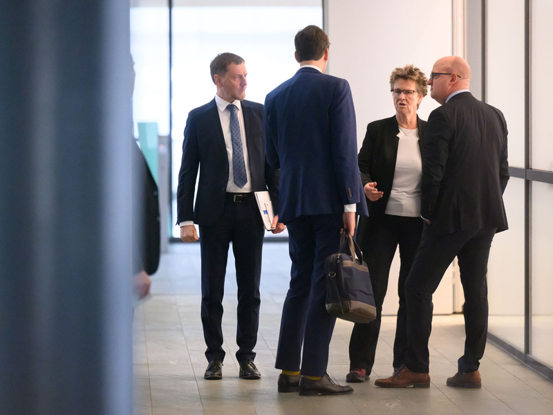 Die Sondierungen zur Regierungsbildung in Sachsen werden nach einer Unterbrechung fortgesetzt (Archivbild) - Foto: Robert Michael/dpa