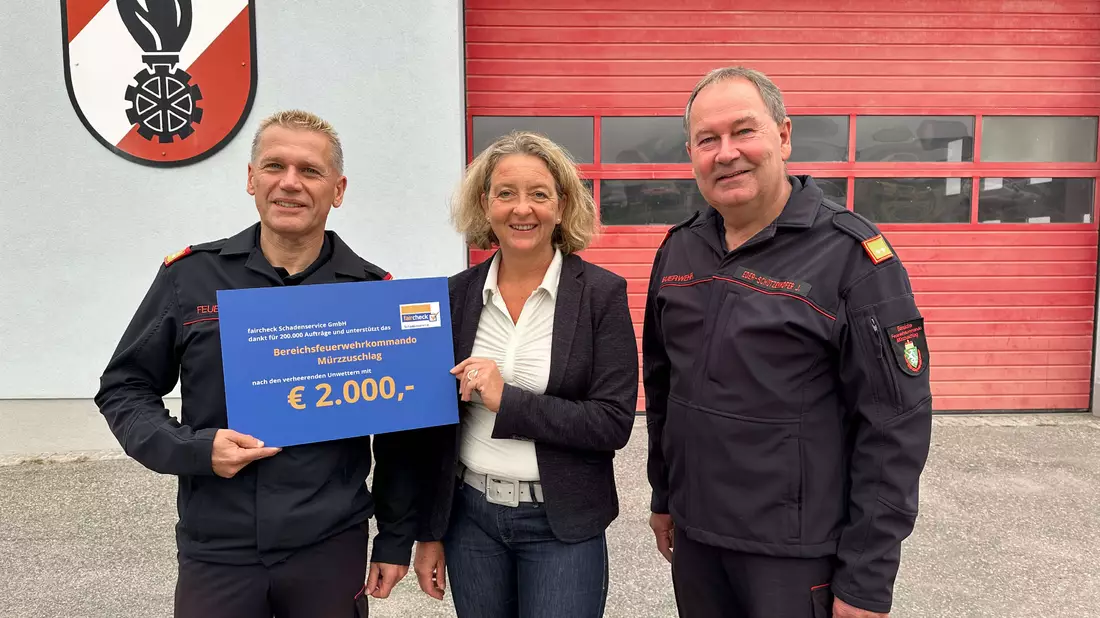 faircheck-Spendenübergabe - Bild: faircheck über pressetext.de