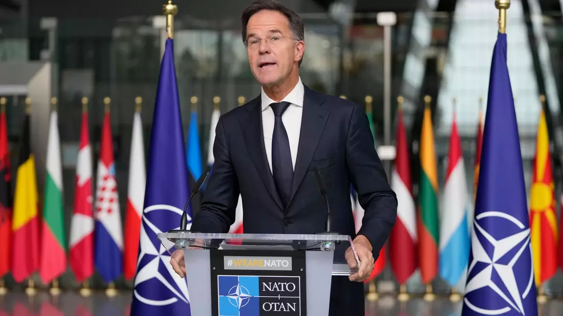 Nato-Generalsekretär Mark Rutte geht davon aus, dass Russland Truppenunterstützung braucht.  - Bild: Virginia Mayo/AP/dpa