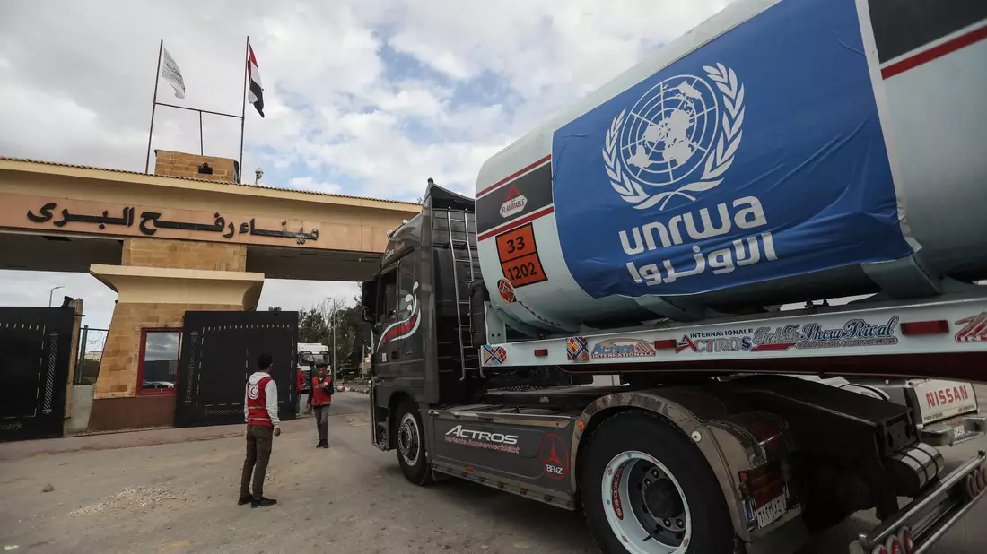 Israel begründet die Entscheidung, UNRWA zu verbieten, mit Terrorvorwürfen. Auch befreundete Länder kritisieren den Schritt jedoch scharf. (Archivbild) - Bild: Gehad Hamdy/dpa