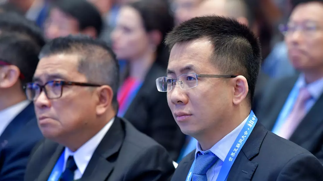 Zhang Yiming ist erstmals der reichste Mann Chinas. Insgesamt geht die Zahl der Milliardäre in der Volksrepublik jedoch zurück.  - Bild: Uncredited/CHINATOPIX/AP/dpa
