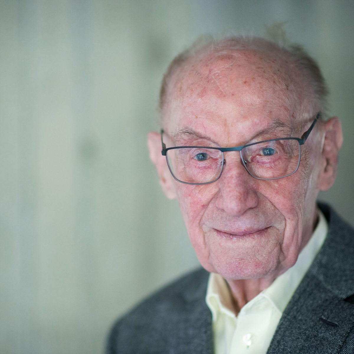 Edzard Reuter, ehemaliger Vorstandsvorsitzender der Daimler-Benz AG, ist am 27. Oktober 2024 im Alter von 96 Jahren in Stuttgart gestorben. - Foto: Marijan Murat/dpa