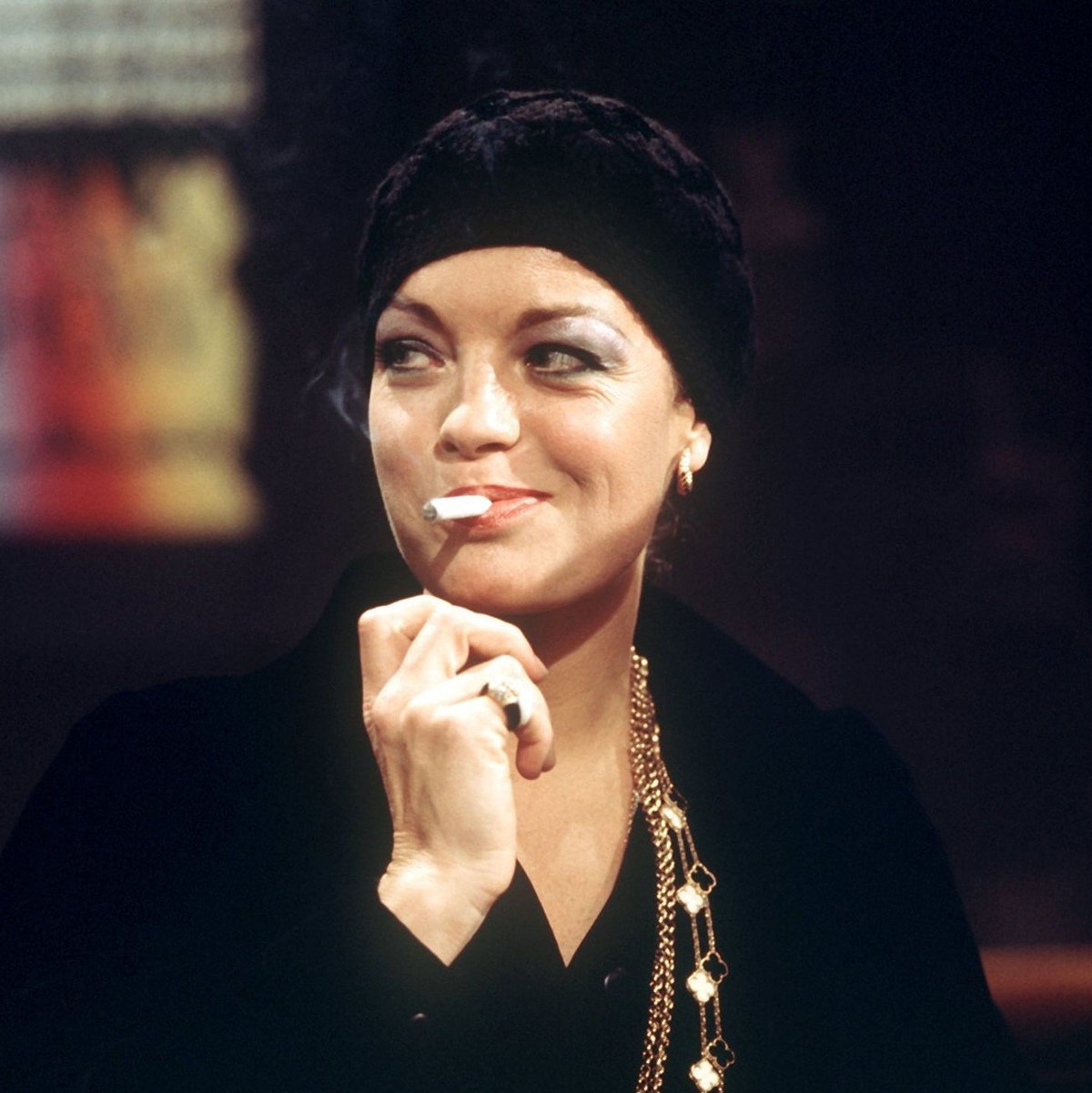 Romy raucht - vor 50 Jahren war sowas im Fernsehen kein Problem. (Archivbild) - Foto: Horst Ossinger/dpa