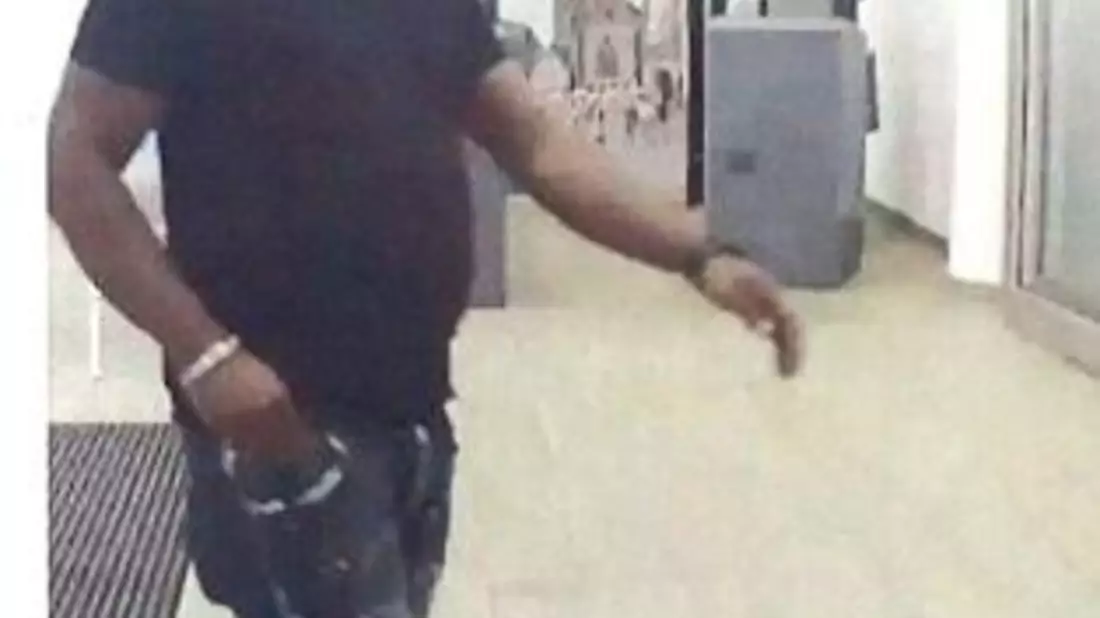 POL-HB: Nr.: 0678--Polizei fahndet mit Fotos nach Betrüger-- - Bild: presseportal.de