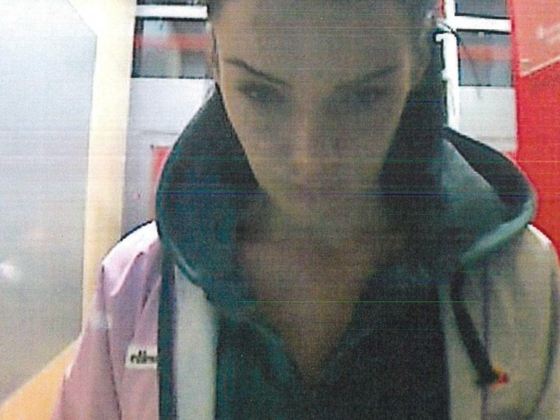 LPI-EF: Öffentlichkeitsfahndung nach Betrügerin - Foto: presseportal.de