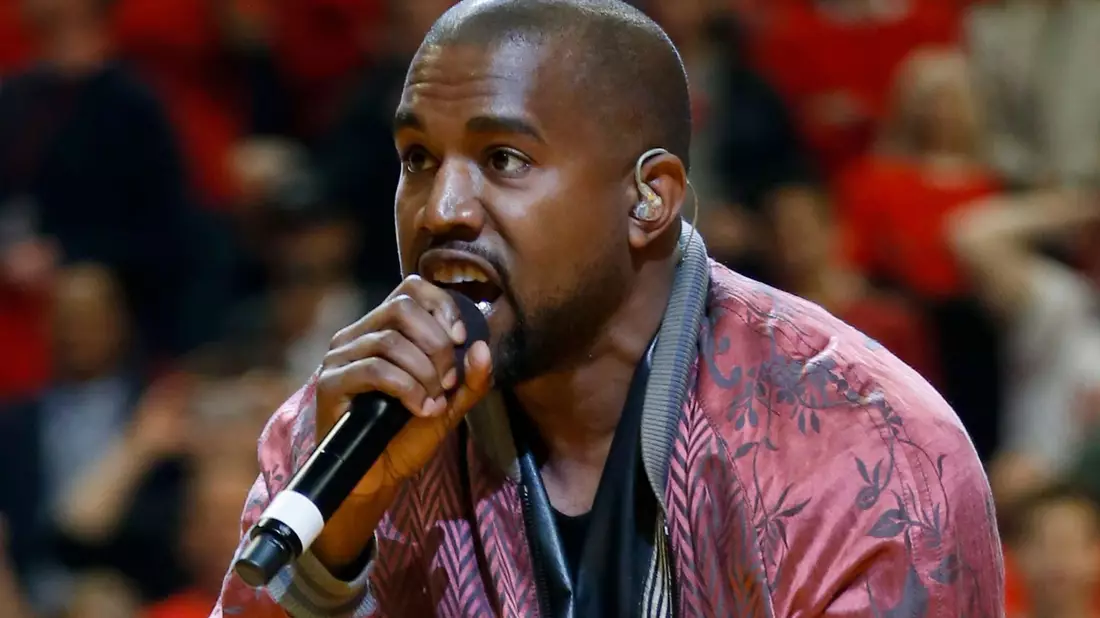 Streit mit Adidas beigelegt: Der Rapper Kanye West. (Archivbild) - Bild: Kamil Krzaczynski/EPA/dpa