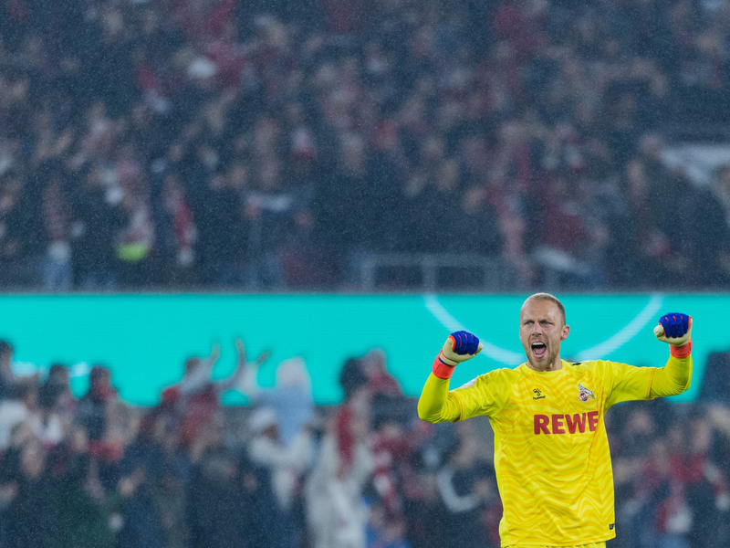 Sieglos in der Liga, Pokalaus beim Zweitligisten 1. FC Köln: Kiels Trainer Rapp.  - Foto: Rolf Vennenbernd/dpa