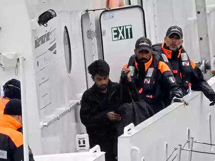 Italiens Pläne für Flüchtlingslager außerhalb der EU kommen vor den Europäischen Gerichtshof. (Foto: Archiv) - Foto: Valeria Ferrario/AP/dpa