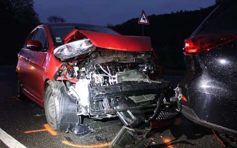 POL-RBK: Odenthal - Zwei Leichtverletzte bei Auffahrunfall auf der L 101 - Foto: presseportal.de