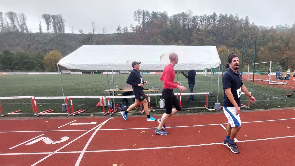 FW-AR: Oeventroper Straßenlauf- Hauptamtliches Laufteam nimmt teil - Foto: presseportal.de