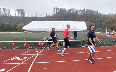 FW-AR: Oeventroper Straßenlauf- Hauptamtliches Laufteam nimmt teil - Foto: presseportal.de