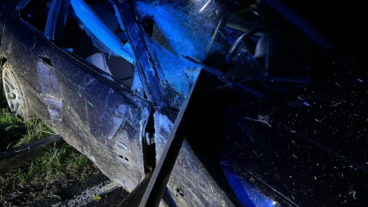 POL-HA: 19-jähriger Autofahrer nach Unfall am Kattenohl leicht verletzt - Foto: presseportal.de