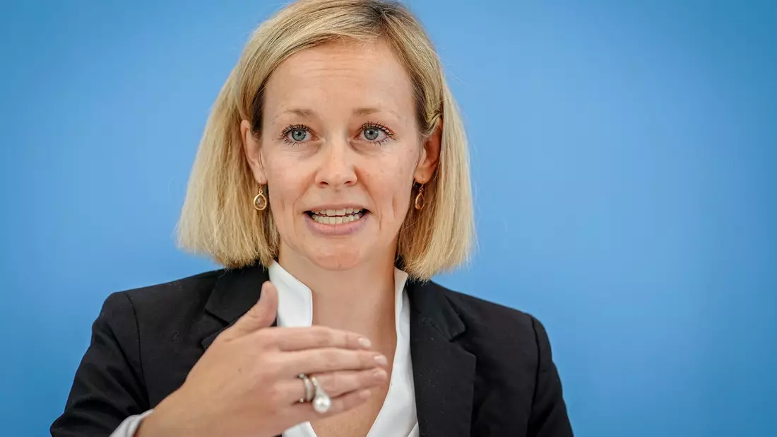 Die Bundesdatenschutzbeauftragte fordert, dass Versicherte bestmöglich informiert werden, wie sie der elektronischen Patientenakte widersprechen können. (Archivbild) - Bild: Kay Nietfeld/dpa